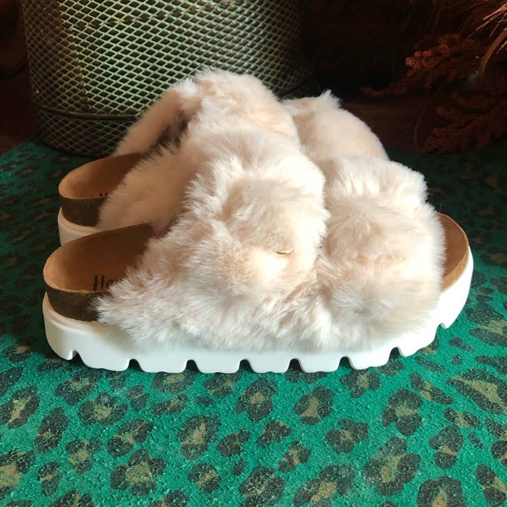 Corkys Fur Slide